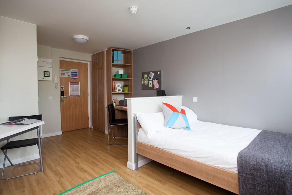 Lady Nicolson Court Apartment Единбург Стая снимка